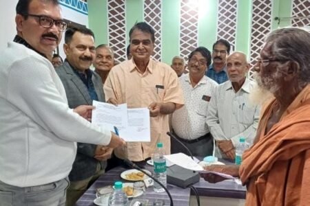 ବୀରମହାରାଜପୁର ଠାରେ ଆହାର କେନ୍ଦ୍ର ଖୋଲିବାକୁ ଜିଲ୍ଲାପାଳଙ୍କ ଠାରେ ଦାବି ।